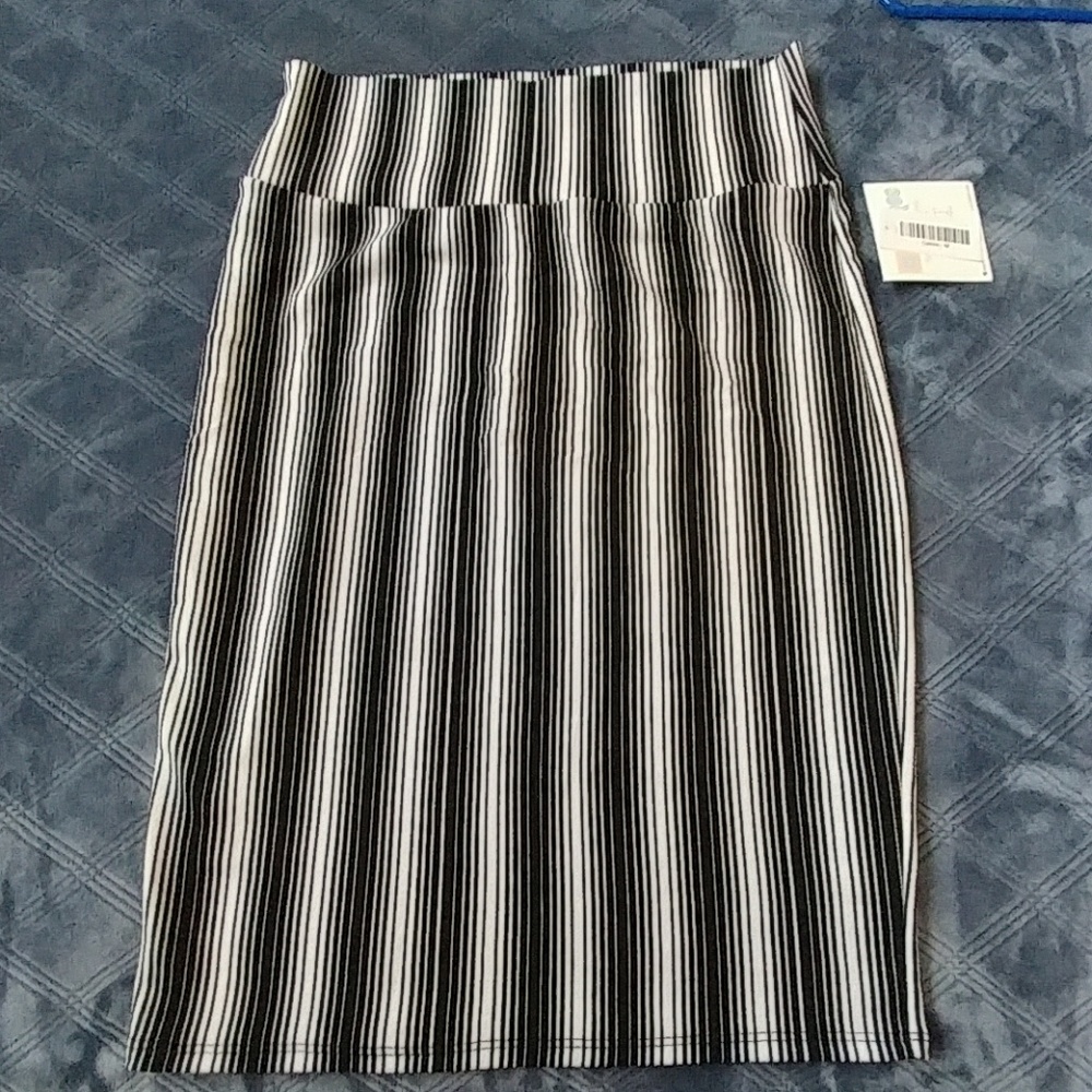 Lularoe Cassie skirt